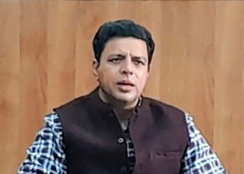 Div Com (J) asks DCs to expedite annulment of land transferred under Roshni Act