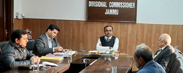 Div Com (J) reviews Rev issues in Distts, Calls for prompt disposal of online applications under PSGA