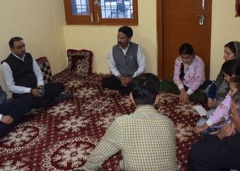 Div Com Jammu, Additional Secy LG Sectt visit Sunil Pandit’s family in Jammu
