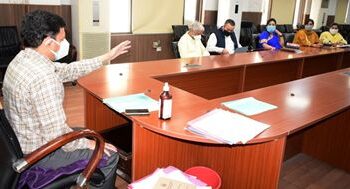 Div Com Jammu reviews physical progress of ongoing works