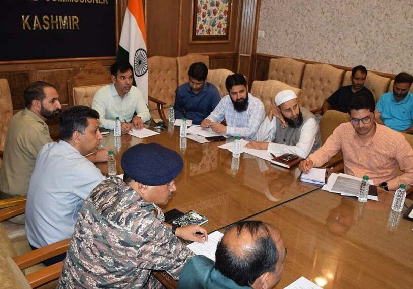 Div Com-K reviews arrangements for arrival of Hajj pilgrims