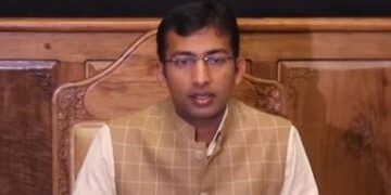 Be Alert For Next 15 days, Mobile connectivity returning: Div Com (K)