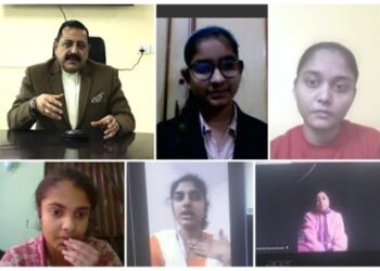 Dr Jitendra interacts with girl achievers, StartUps excelling in innovation