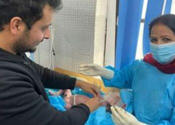Dr. Raza Bukhari’s heroic efforts triumph as newborn resuscitated in Critical Delivery Scenario