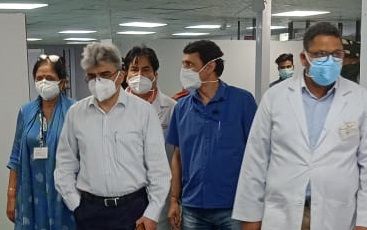 Dulloo visits 500-bedded DRDO hospital at Bhagwati Nagar