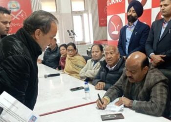 Surinder Choudhary holds Public Darbar at Sher-e-Kashmir Bhawan, Reaffirms NC’s commitment to address public issues