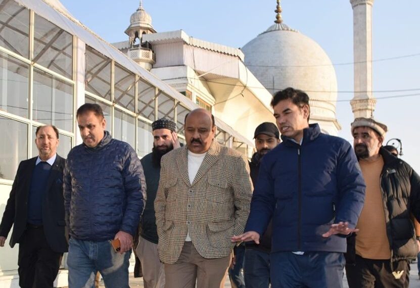 Dy CM visits Hazratbal Shrine, Reviews arrangements for Meraj-un-Nabi (SAW)