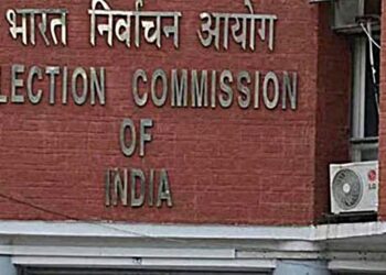 10-member ECI Team holds discussions with political parties, officials in Srinagar