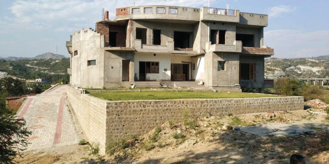 JK Ex-Dy CM’s bungalow: CIC directs CBI to apprise RTI applicant of current status of complaint
