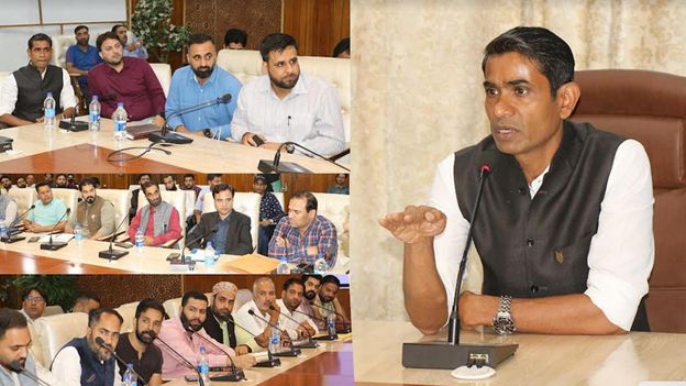 Expenditure Observer briefs candidates, representatives of Political Parties regarding maintenance of Expenditure Registers