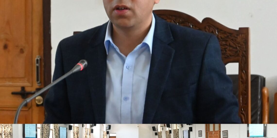 DC Anantnag reviews JK Samadhan: Stresses on Ensuring Time-Bound, Quality Redressal of Public Grievances.