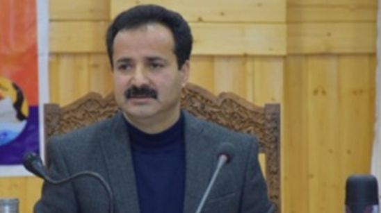 VBS Yatra: Comr Secy FCS&CA visits B’pora