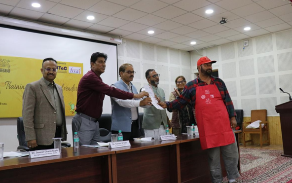 FDA, J&K, National Association of Street Vendors of India (NASVI) and Nestlé India expand Project ‘Serve Safe Food’ in the state