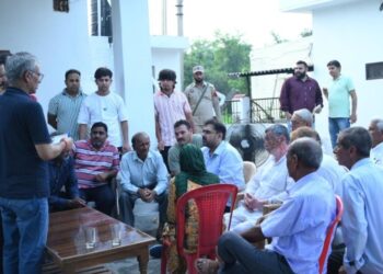 Satish Sharma reviews development works in Chhamb; emphasizes water, power, healthcare readiness
