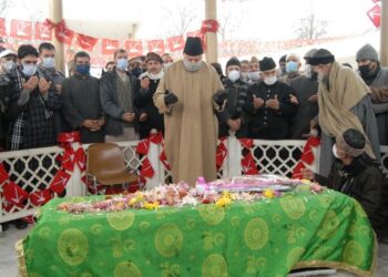 Farooq, Omar lead NC in paying tributes to party founder SMA on his 115th birth anniversary