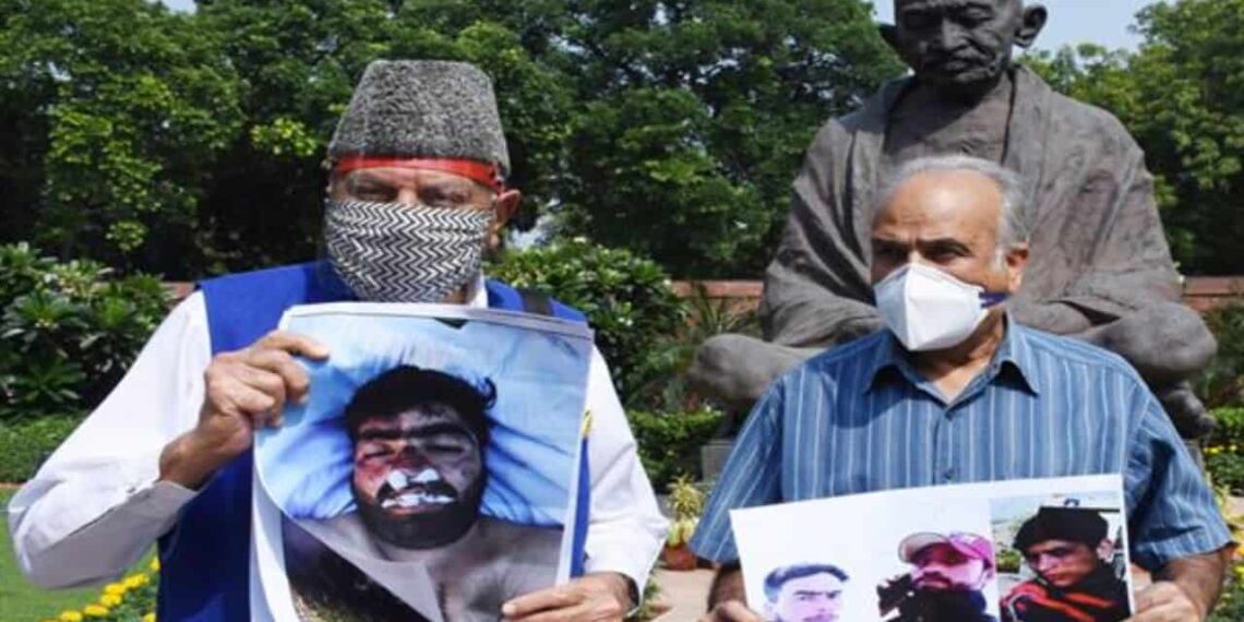 NC MPs protest Fake encounter, custodial killing at Parliament