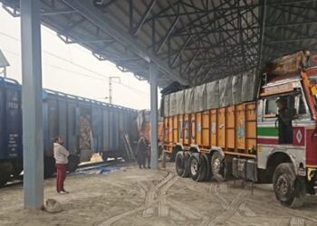 First-Ever FCI Foodgrain Freight Train Reaches Anantnag