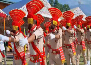 Full dress rehearsals for 77th Independence Day held across Kashmir