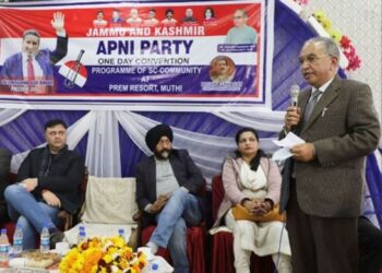 Restore statehood: JKAP’s G H Mir tells Centre