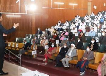 GMC Jammu organises motivational lecture on ‘super positivity’