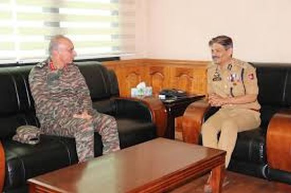 GOC 15 Corps calls on J&K DGP in Srinagar