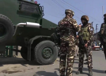 5 civilians injured in grenade attack at Hari Singh High street, Srinagar