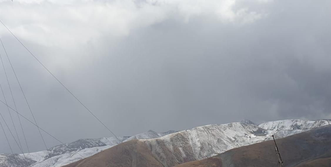 Rain Breaks Unprecedented Dry Spell In Kashmir; Gulmarg Gets Season’s First Snowfall