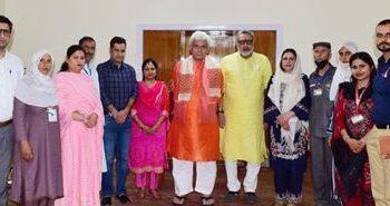 Union Minister Giriraj Singh, LG Sinha Hand over National Panchayat Awards to PRIs of J&K
