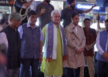 LG inaugurates revamped Residency Road, Srinagar Square, Lal Chowk, Clock Tower