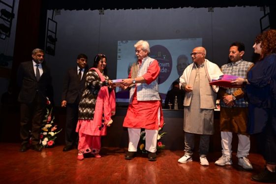 LG attends ‘My Town, My Pride’ Prog at Jmu