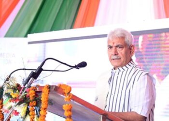 LG attends valedictory function of CBC, I&B Ministry’s Multimedia Exhibition in Srinagar