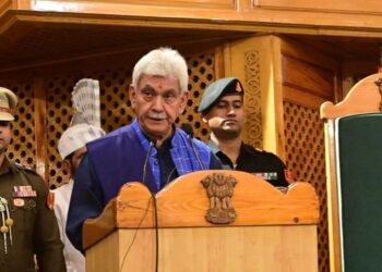 Govt transforming JK into education hub: LG Sinha