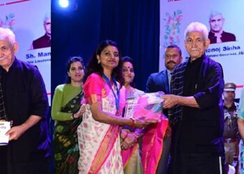 LG joins ‘Sashakt Nari Samman’ event by Buddha Art & Painting