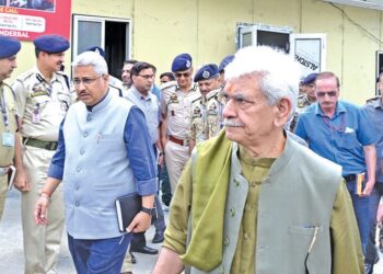LG visits Baltal, reviews preparedness ahead of Amarnath Yatra