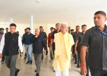 LG Sinha Directs Seamless Setup, Foolproof Security For Amarnath Yatra At Top Review Meet