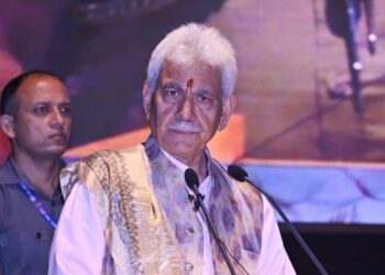 LG attends Foundation Day celebration of SASB , annual day of SMVD Gurukul