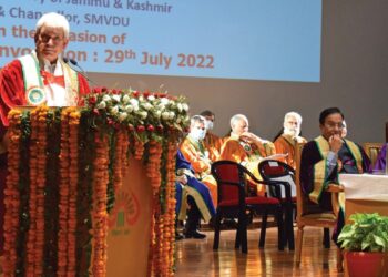 LG addresses 8th convocation of SMVD University