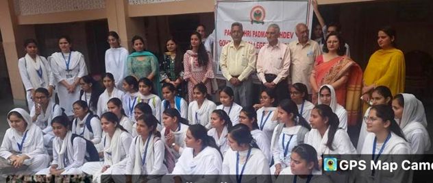 Govt College for Women Gandhinagar Jammu organises students’ field visit to Old Age Home