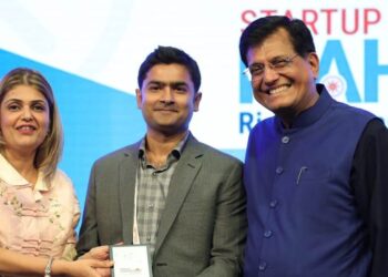 J&K Govt sponsored Startups shine at Startup Mahakumbh 2025, Wins Rs 25 Lakh cash award