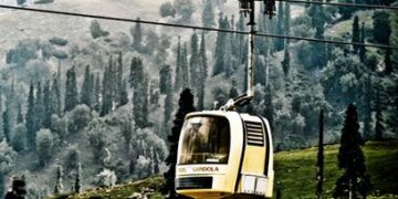 Gulmarg Gondola soars high, Earns 108 Cr revenue, rides more than a million tourists during 2023