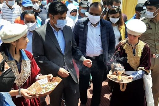 Gurez Festival takes off to a colourful start