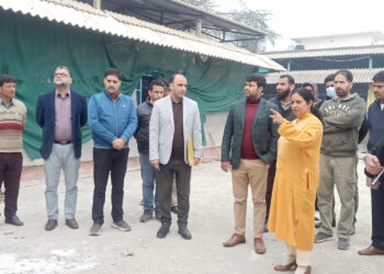 Commr Secy H&UD reviews animal shelters, welfare facilities in Jammu