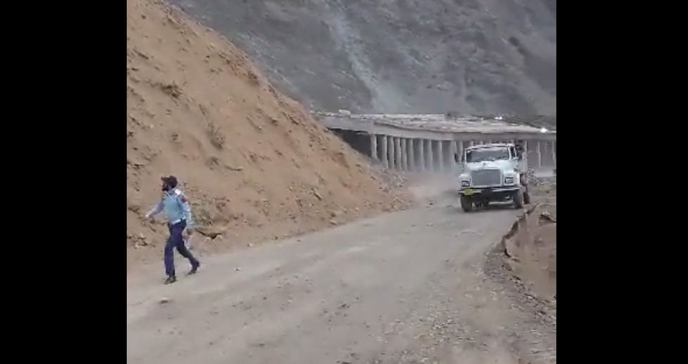 Traffic On Jammu-Srinagar NH Restored, Fresh Batch Of Yatris Leave For Amarnath Shrine