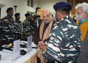 Amit Shah extends J&K visit, will spend night with CRPF in Pulwama