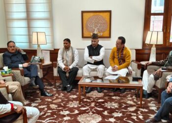 High level BJP delegation meets Union Health Minister; raises concern over SMVD Hospital MBBS admission issue