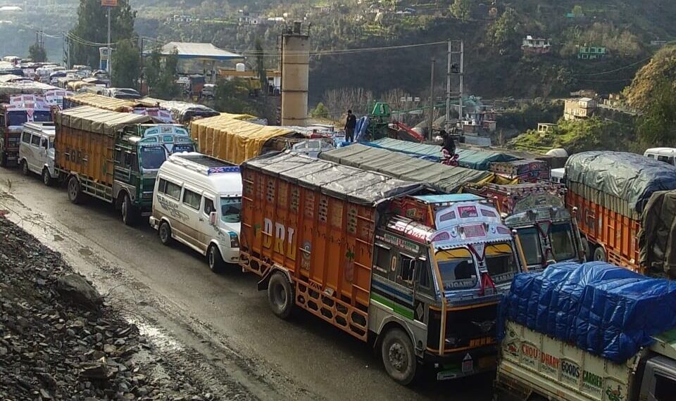 Heavy Rain, Shooting Stones Halt Traffic on Jammu-Srinagar National Highway