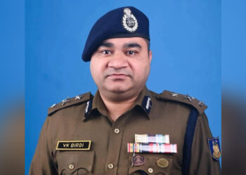 MHA appoints IGP Kashmir Vidhi Kumar Birdi as CRPF IG, Seeks immediate relieving