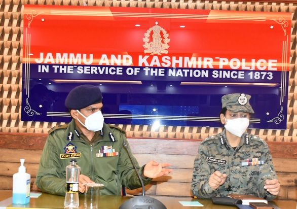 IGP Kashmir takes stock of city’s security grid at review meet at PCR Kashmir