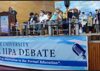 J&K IIPA holds annual debate at KU, VC Prof Neloofar Khan presides over award distribution ceremony