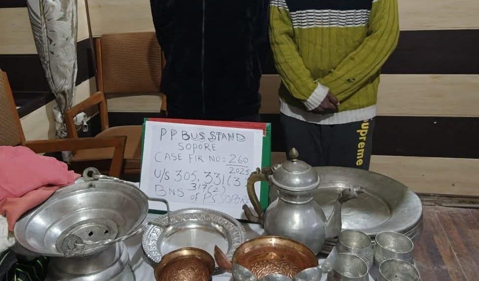 Sopore Police Solve Theft Case in 24 Hours, Recover Stolen Property*
